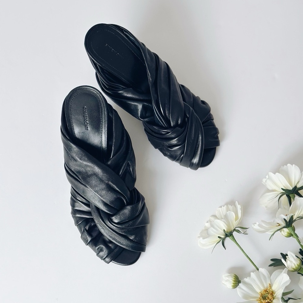 Givenchy Women’s Show Twist Leather Mule Pumps Black - Picture 5 of 13